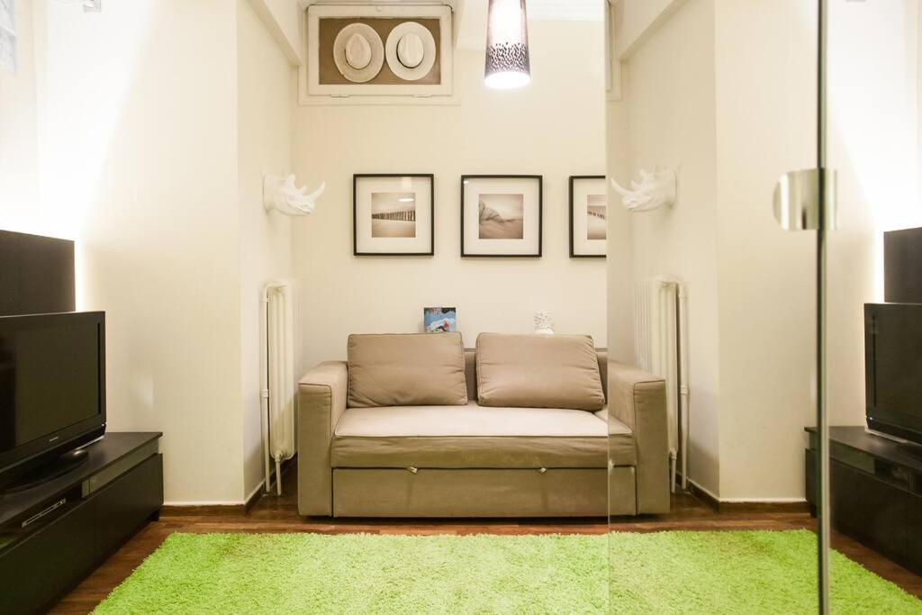 Traveler'S Dream In Historic Acropolis Downtown Apartman Athén Kültér fotó